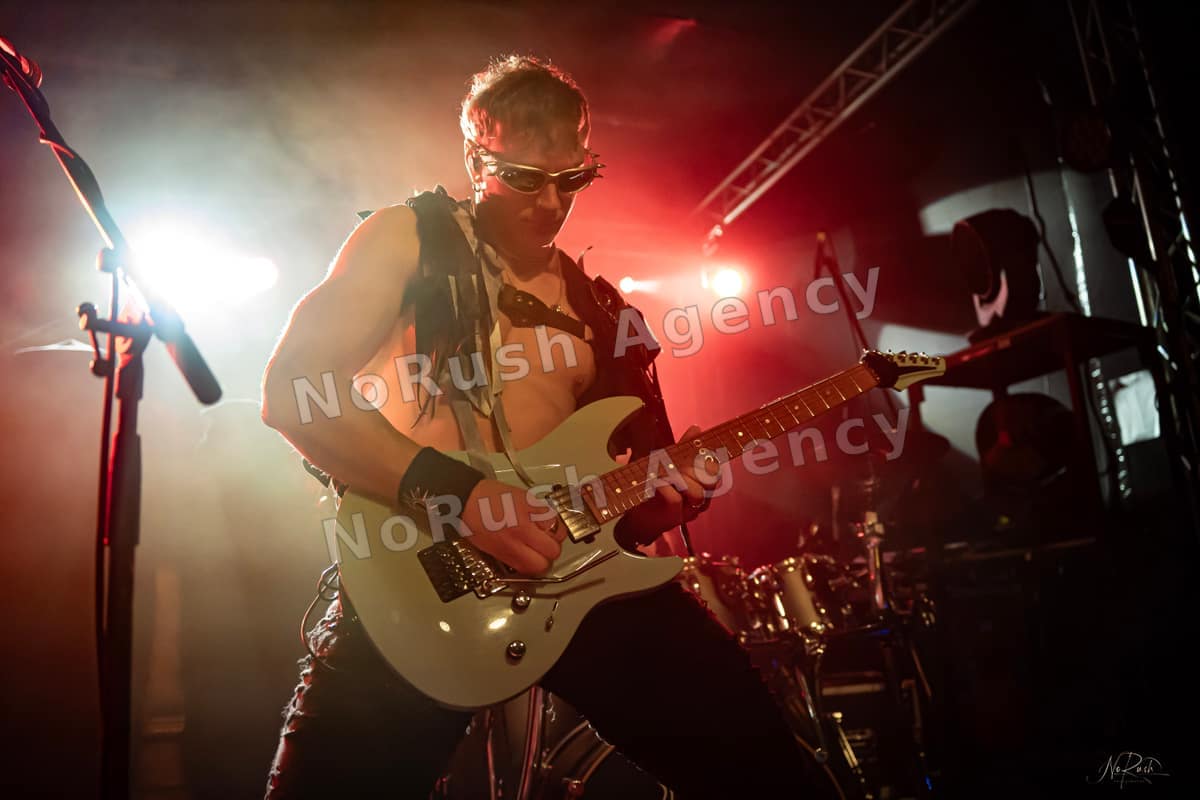 Induction live in Leipzig, Foto 23 von Stephan Sieger