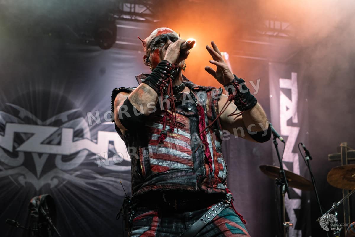 Tanzwut live in Merseburg, Foto 17 von Jan Haller