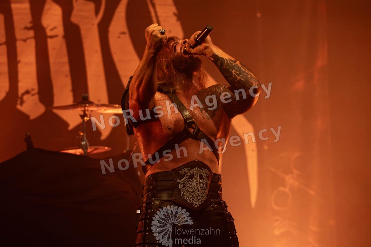 Asenblut live in Köln, Foto 17 von Jan Haller
