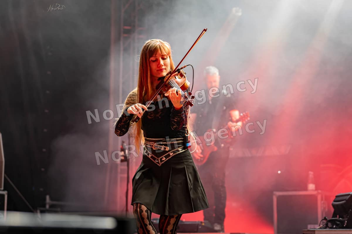 Schandmaul live in Merseburg, Foto 17 von Stephan Sieger