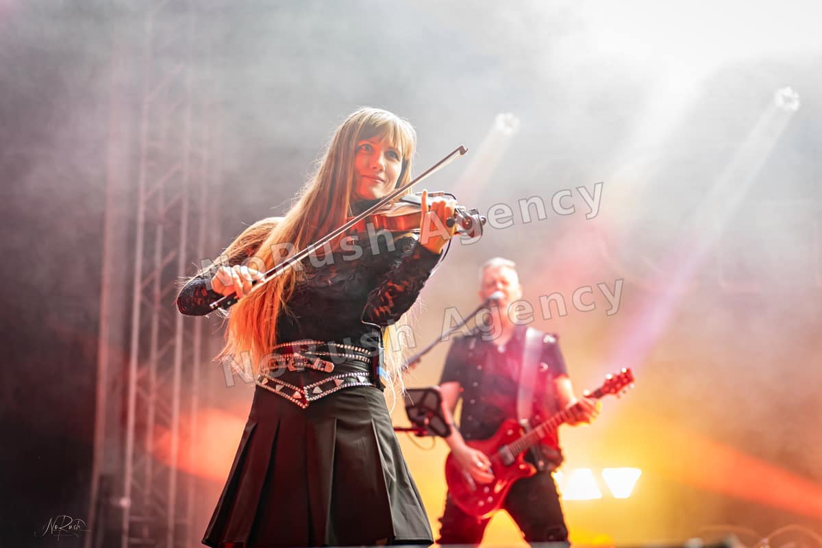 Schandmaul live in Merseburg, Foto 18 von Stephan Sieger