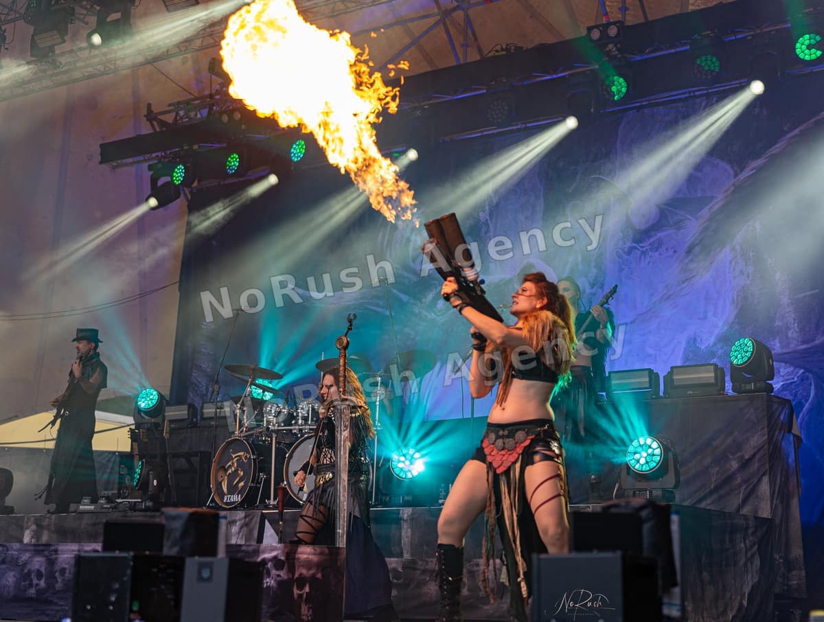 Feuerschwanz live in Halle, Foto 50 von Stephan Sieger