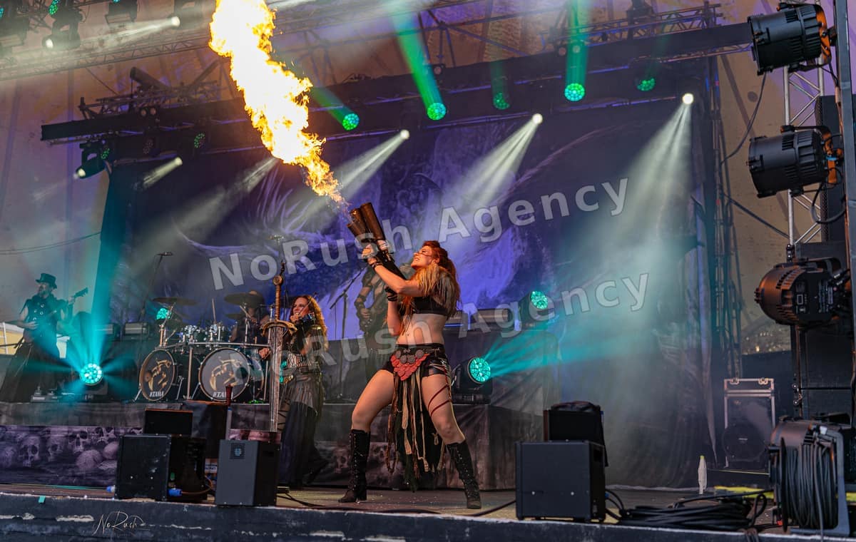 Feuerschwanz live in Halle, Foto 51 von Stephan Sieger