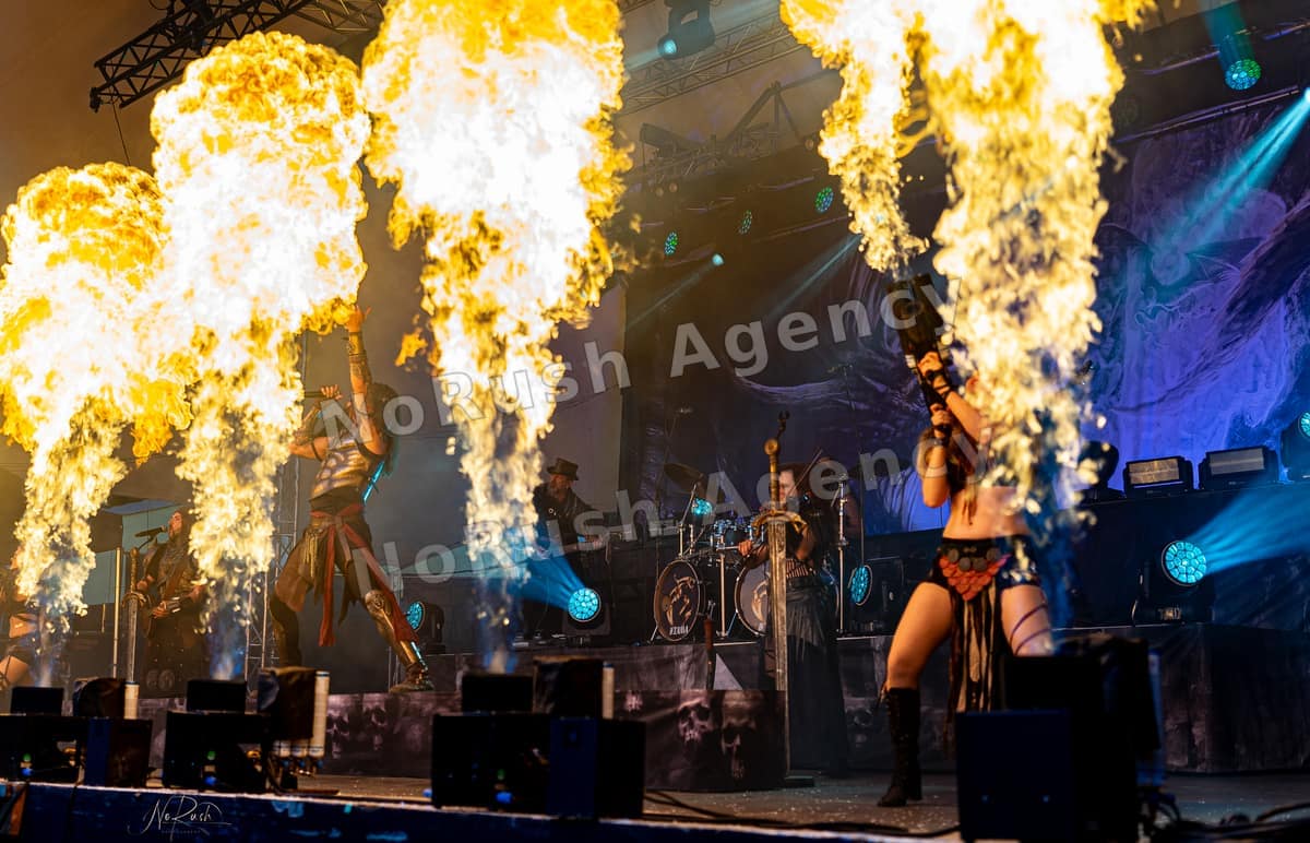 Feuerschwanz live in Halle, Foto 52 von Stephan Sieger