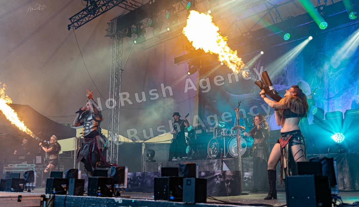 Feuerschwanz live in Halle, Foto 53 von Stephan Sieger