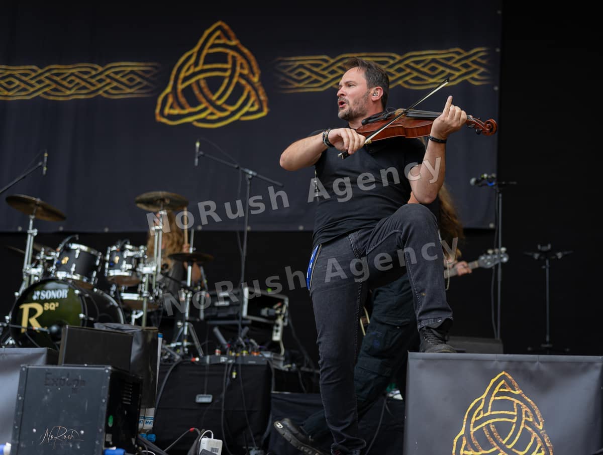 Rauhbein live in Halle, Foto 1 von Stephan Sieger