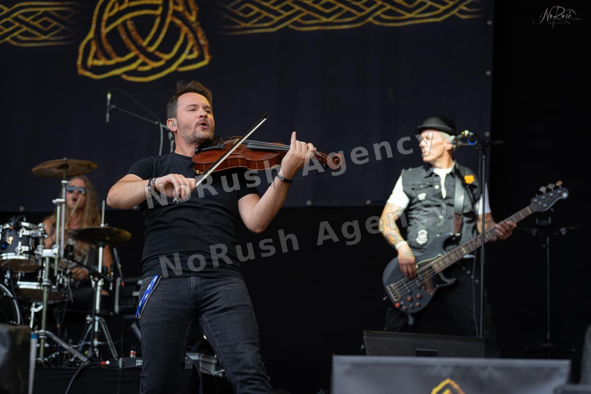 Rauhbein live in Halle, Foto 7 von Stephan Sieger