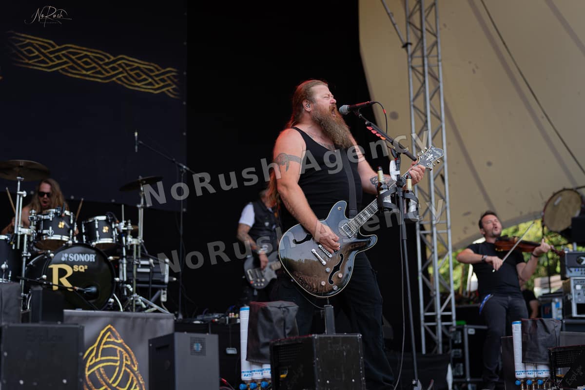 Rauhbein live in Halle, Foto 14 von Stephan Sieger
