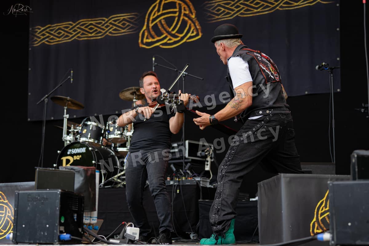 Rauhbein live in Halle, Foto 16 von Stephan Sieger