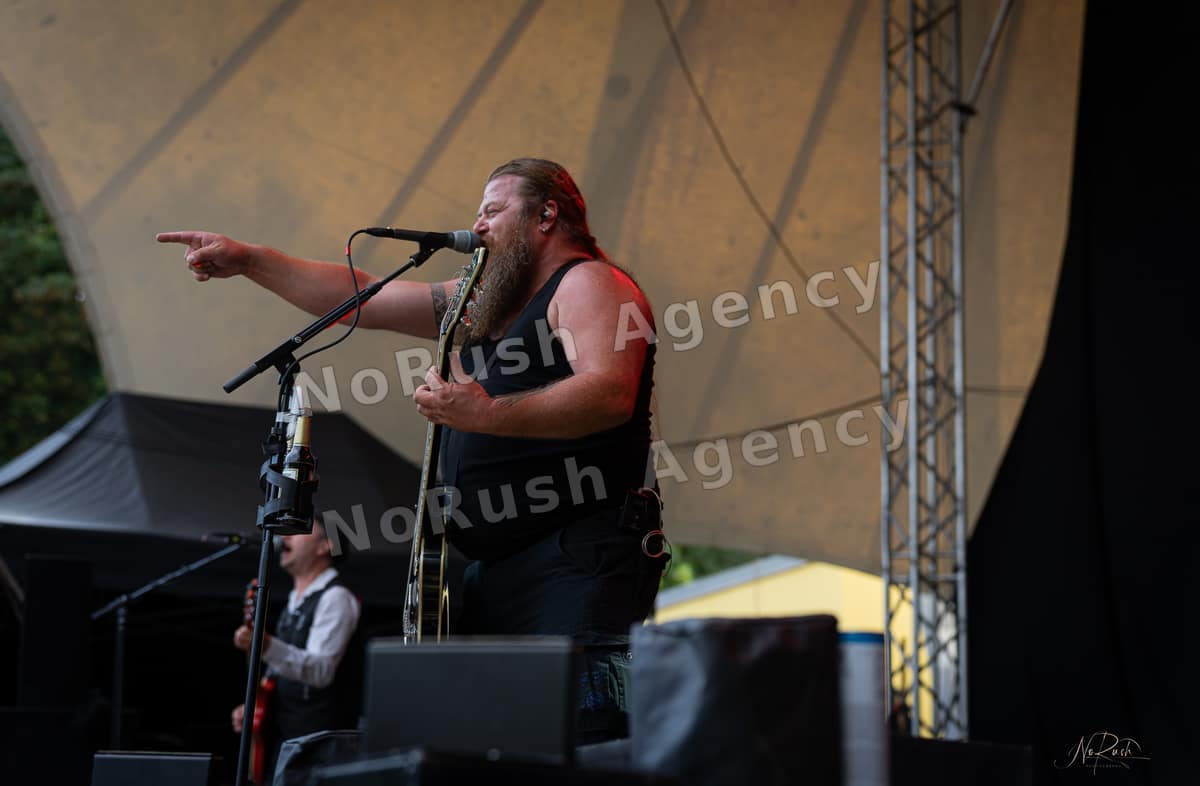 Rauhbein live in Halle, Foto 23 von Stephan Sieger
