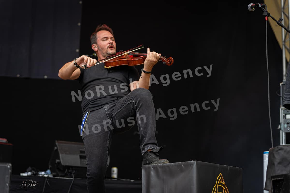 Rauhbein live in Halle, Foto 27 von Stephan Sieger