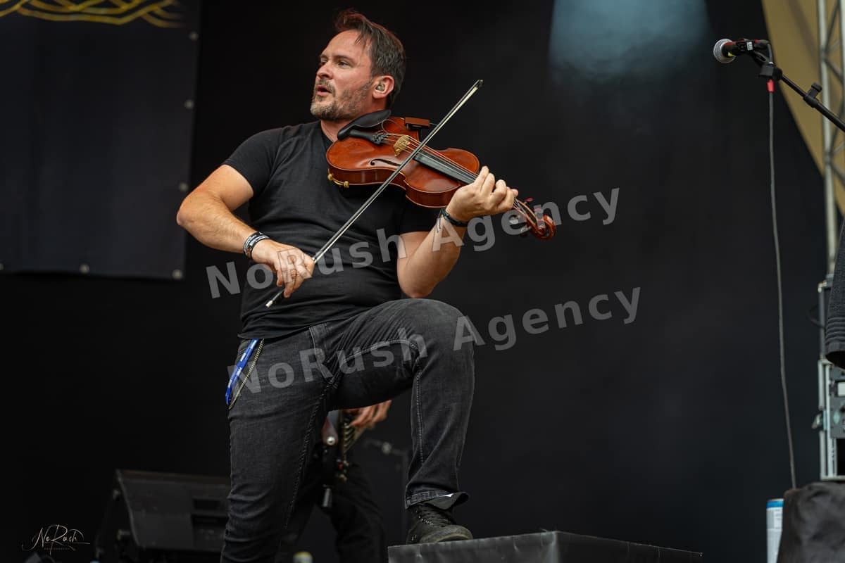 Rauhbein live in Halle, Foto 30 von Stephan Sieger