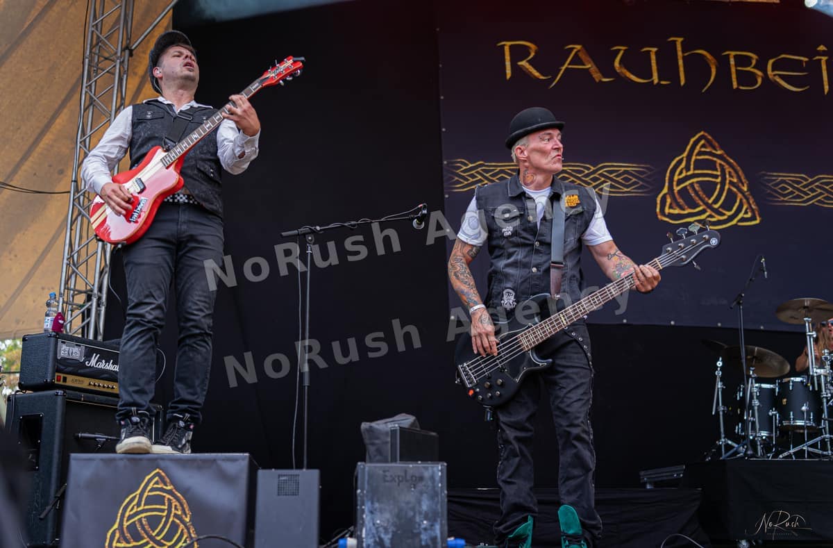 Rauhbein live in Halle, Foto 34 von Stephan Sieger
