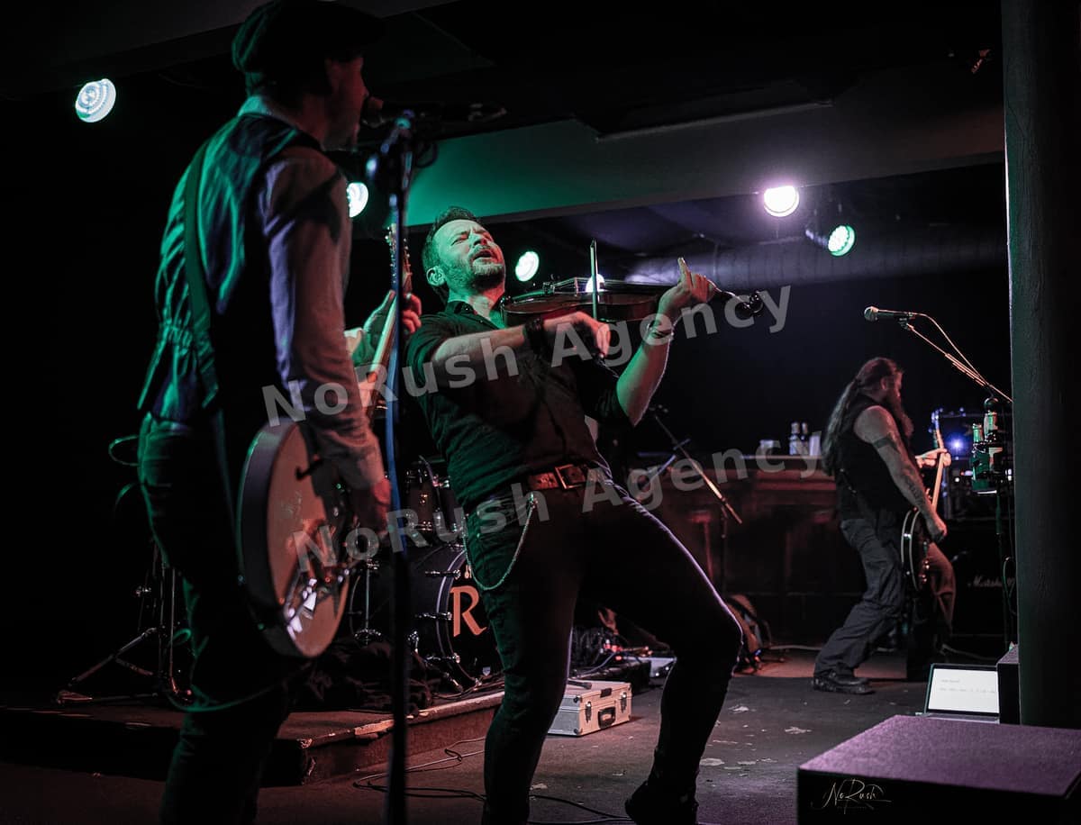 Rauhbein live in Dresden, Foto 26 von Stephan Sieger