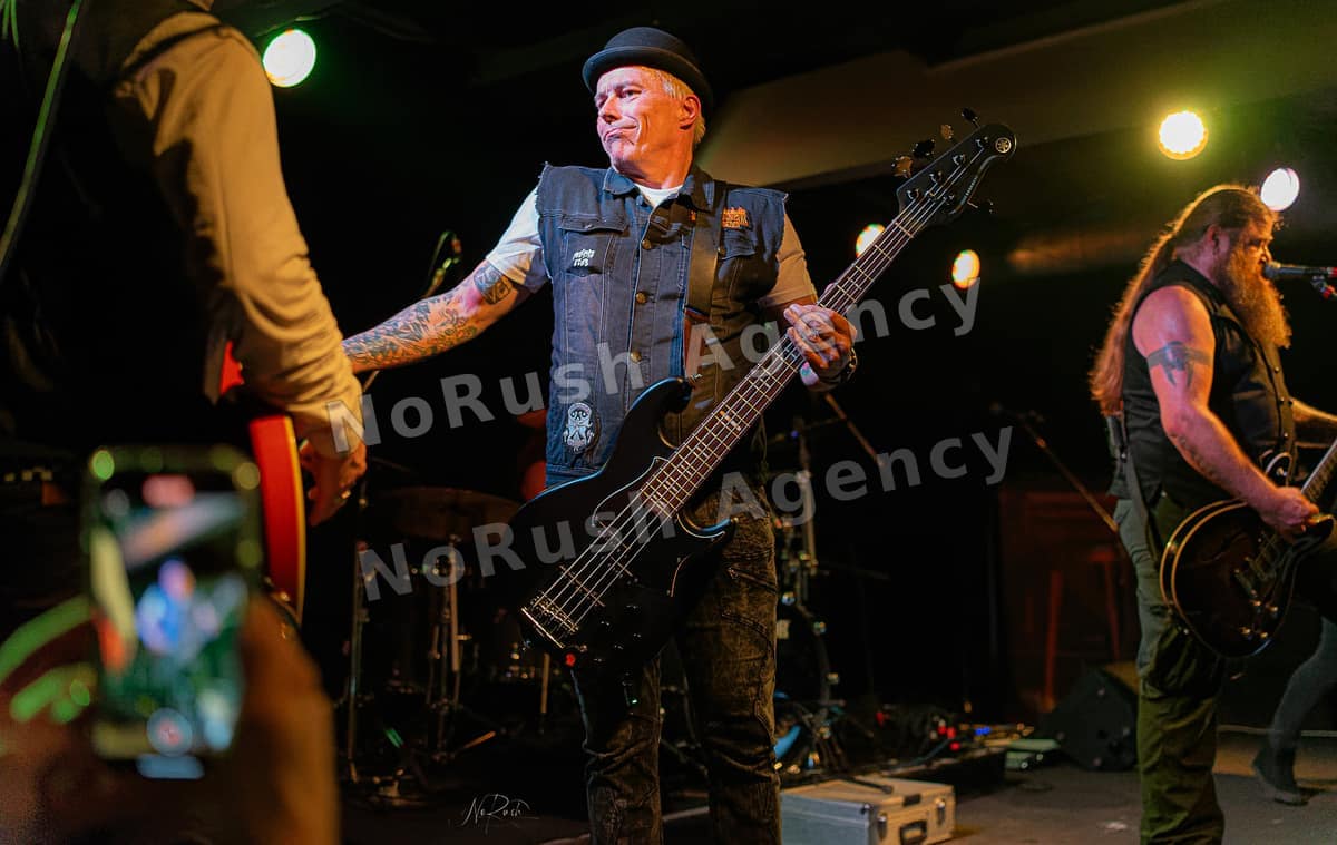 Rauhbein live in Dresden, Foto 40 von Stephan Sieger