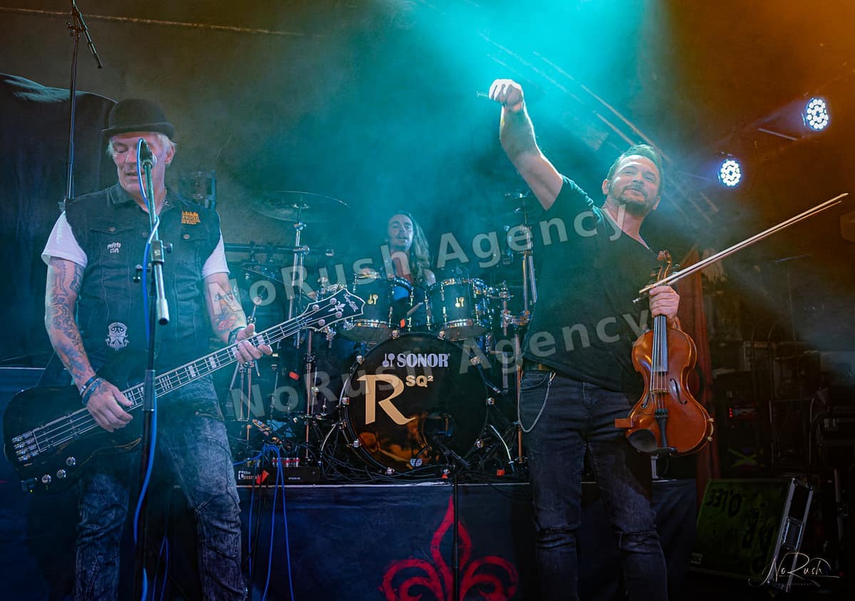 Rauhbein live in Hamburg, Foto 16 von Stephan Sieger