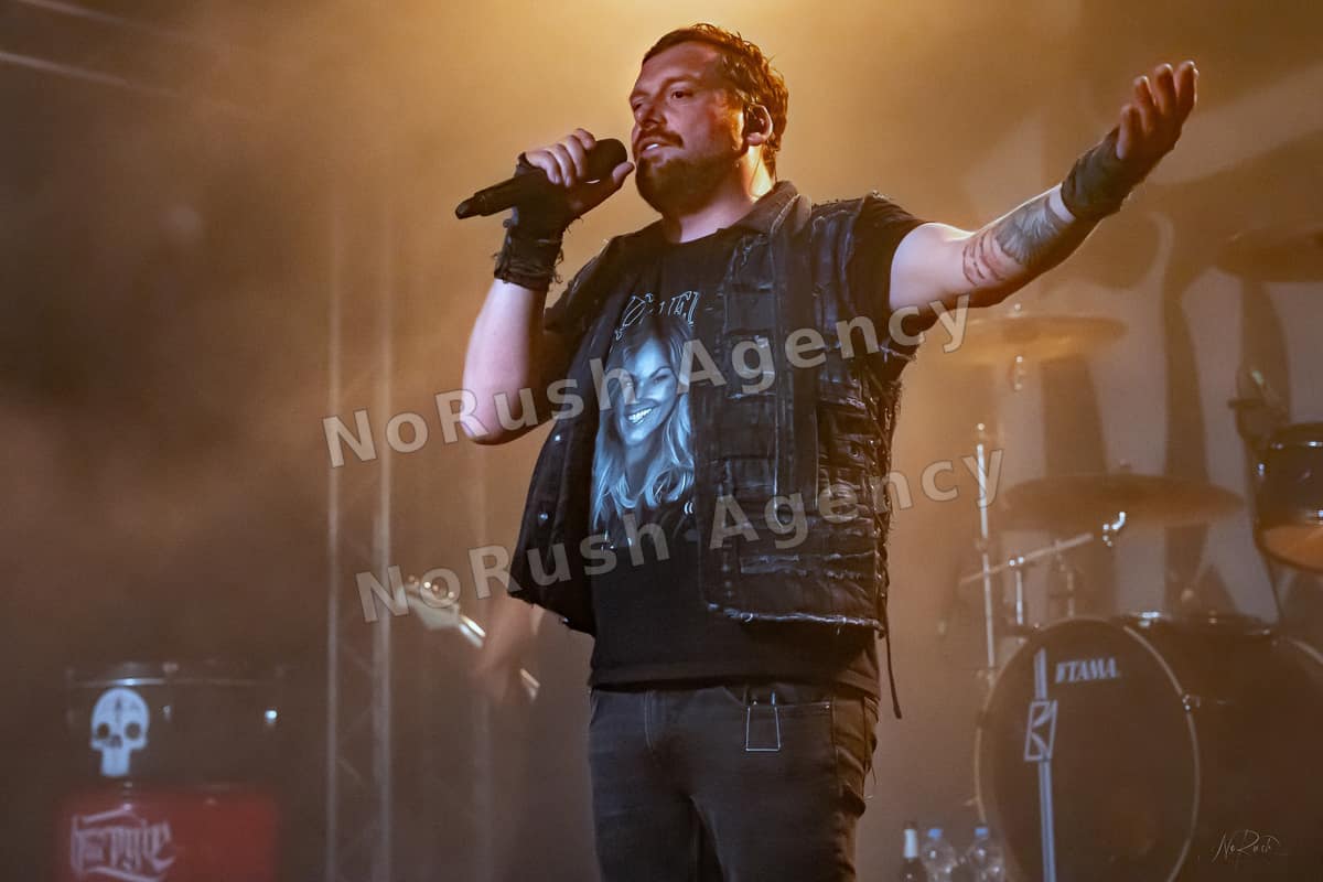 Harpyie live in Leipzig, Foto 25 von Stephan Sieger