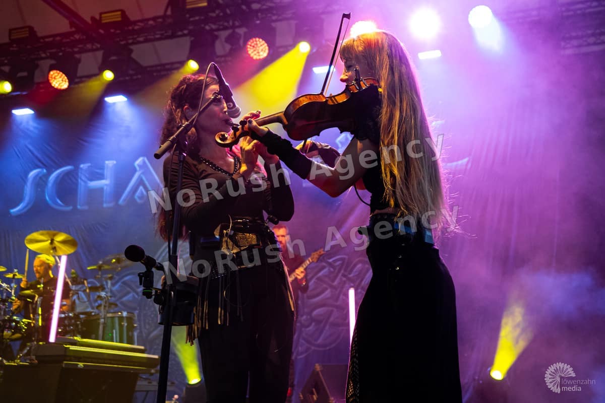 Schandmaul live in Gelsenkirchen, Foto 40 von Jan Haller
